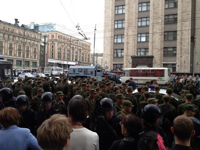 Полиция насчитала на Манежной площади всего 2,5 тысячи сторонников Навального