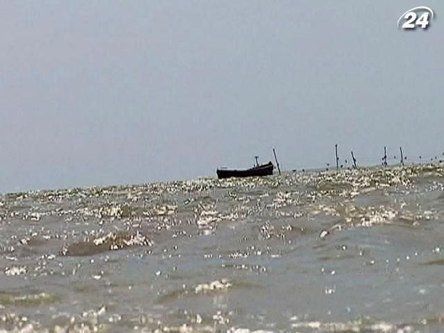 Украинские моряки сами пошли на таран, - российские пограничники Украинские моряки сами пошли на таран, - российские пограничники