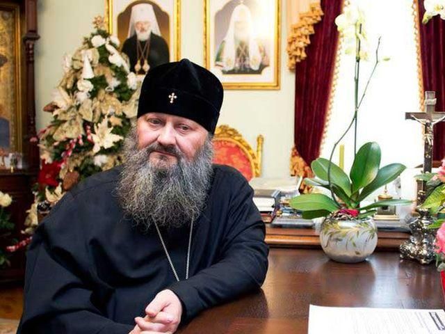 Настоятель Киево-Печерской Лавры всем дает свой "Мерседес" Настоятель Киево-Печерской Лавры всем дает свой "Мерседес"