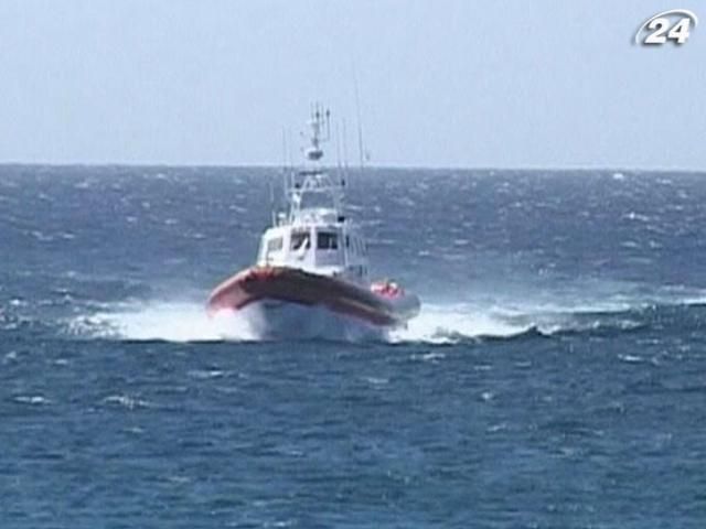 Австралія обмежує потік біженців, які прибули морем Австралія обмежує потік біженців, які прибули морем