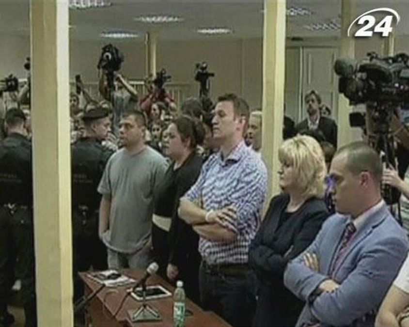 Итоги недели: Оппозиционера Навального принговорили к 5 годам Итоги недели: Оппозиционера Навального принговорили к 5 годам