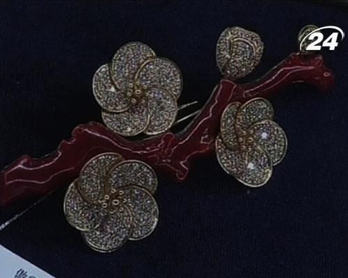 У Пекіні триває XIV Міжнародна ювелірна виставка У Пекіні триває XIV Міжнародна ювелірна виставка