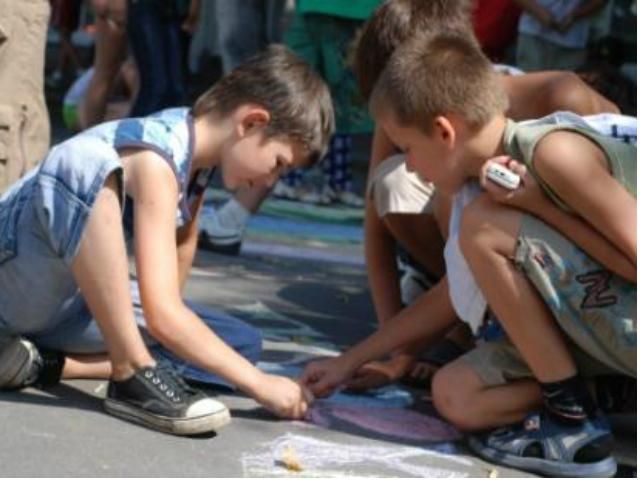 З дитячого таборі на Донеччині втекло п'ятеро підлітків. Двох досі не знайшли 