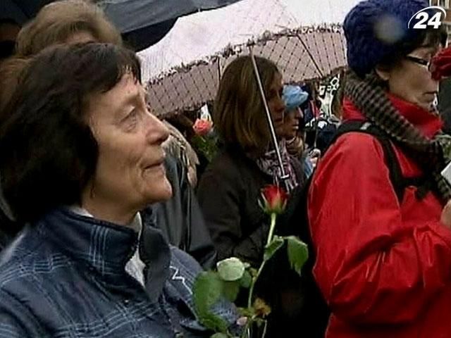 Норвегія згадує жертв найбільшого в історії теракту Норвегія згадує жертв найбільшого в історії теракту