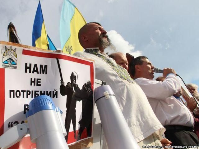 "Врадиевское шествие" идет к Януковичу