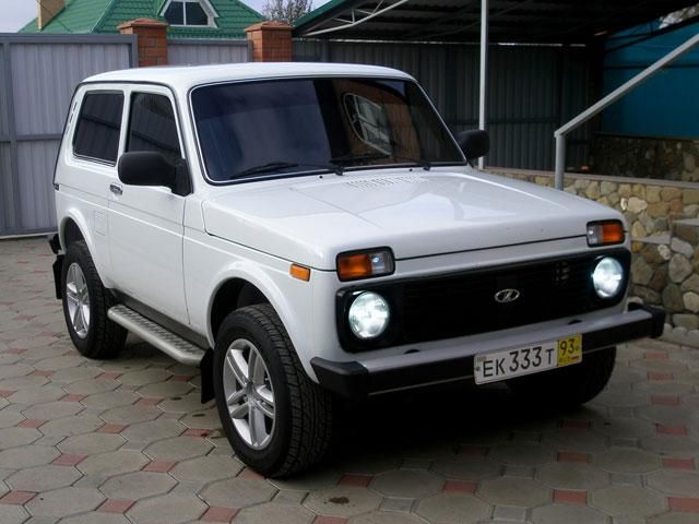 У Кривому Розі чоловік підірвався на бомбі, яку встановлював на чужу "Ниву" У Кривому Розі чоловік підірвався на бомбі, яку встановлював на чужу "Ниву"