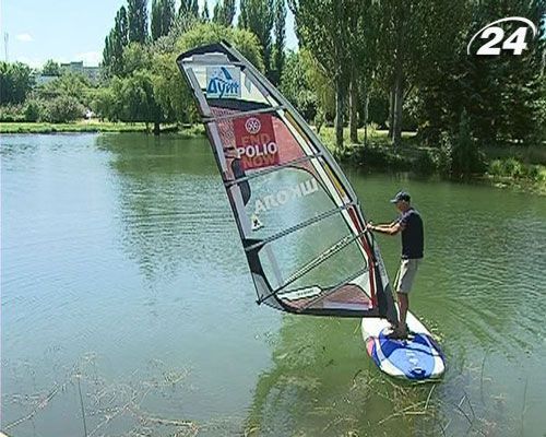 Кримський віндсерфер встановив новий світовий рекорд Кримський віндсерфер встановив новий світовий рекорд