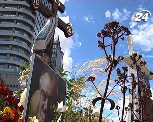 Рік тому пішов з життя Богдан Ступка Рік тому пішов з життя Богдан Ступка