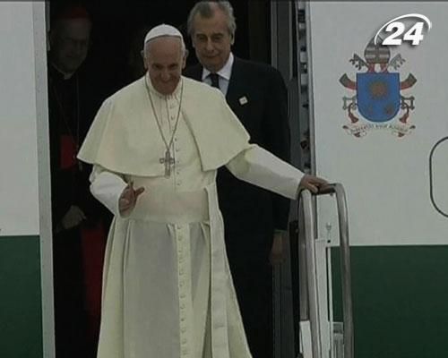 Папа Римський Франциск розпочав свій візит до Бразилії Папа Римський Франциск розпочав свій візит до Бразилії