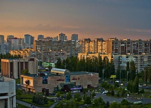 В Киеве рейдеры захватили кинотеатр, - нардеп В Киеве рейдеры захватили кинотеатр, - нардеп