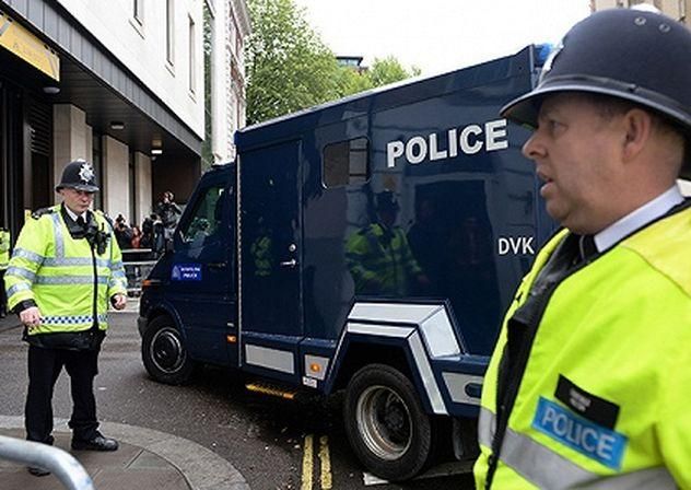 В Британии подсудимый украинец отказался говорить с дипломатами В Британии подсудимый украинец отказался говорить с дипломатами