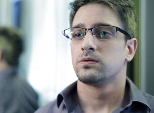 Россия категорически отказалась выдавать Сноудена Россия категорически отказалась выдавать Сноудена