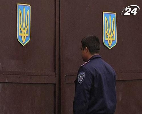 Через події у Врадіївці звільнили 13 міліціонерів, - МВС