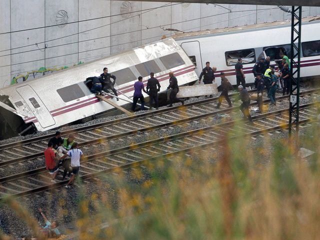 Аварія на залізниці в Іспанії забрала вже 80 життів