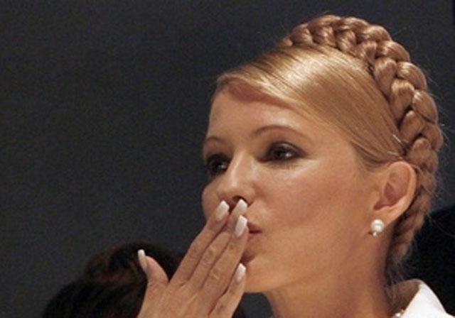Тимошенко не може співпрацювати зі слідством, бо звинувачення некоректні, - адвокат