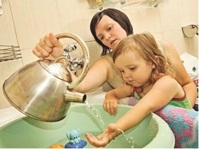 Жителям столицы вернули горячую воду на время празднования Крещения Руси Жителям столицы вернули горячую воду на время празднования Крещения Руси