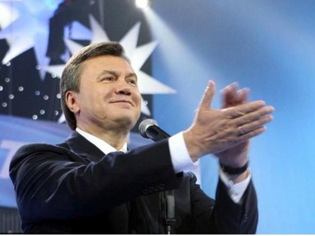 На выступление Януковича согнали курсантов для массовки На выступление Януковича согнали курсантов для массовки