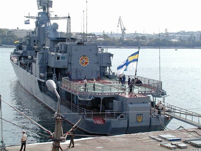 Янукович поздравил с Днем флота Украины