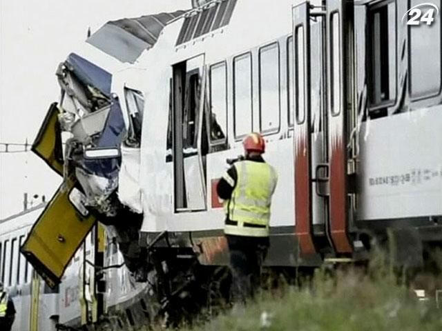 Жертвою зіткнення потягів у Швейцарії став машиніст