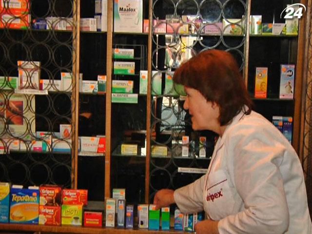 Через різкі зміни погоди люди скаржаться на вірусні захворювання та застуди Через різкі зміни погоди люди скаржаться на вірусні захворювання та застуди