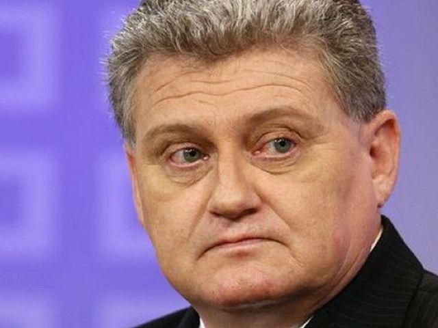 Батько Сноудена не проти, щоб син залишився у Росії Батько Сноудена не проти, щоб син залишився у Росії