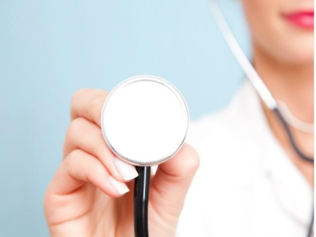 В Киеве медсестра продавала наркотики на рабочем месте В Киеве медсестра продавала наркотики на рабочем месте