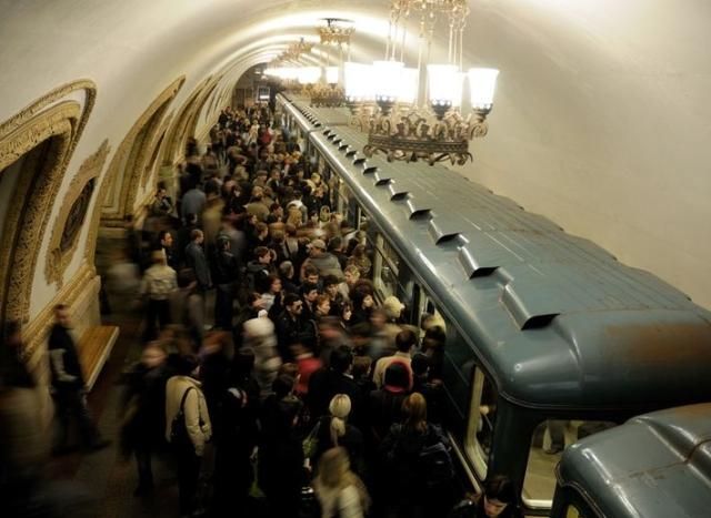 "Свобода" требует для Киева круглосуточное метро "Свобода" требует для Киева круглосуточное метро