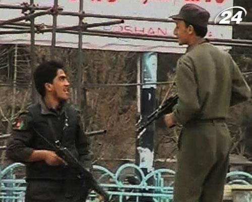 В Афганистане возросло число жертв среди мирного населения В Афганистане возросло число жертв среди мирного населения