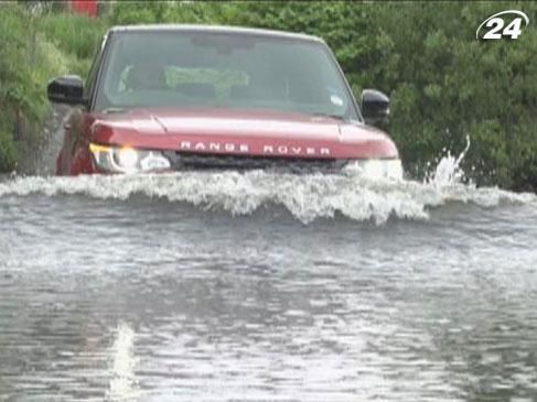 Range Rover Sport - зовні спорткар, а всередині лімузин Range Rover Sport - зовні спорткар, а всередині лімузин