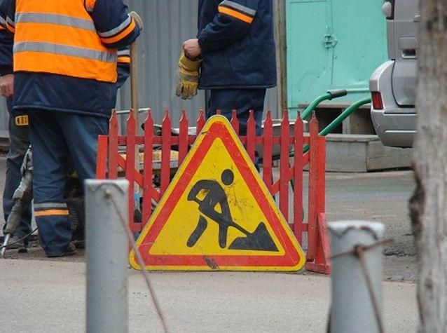 На Сумщине машина насмерть сбила мужчину, который ремонтировал дорогу На Сумщине машина насмерть сбила мужчину, который ремонтировал дорогу