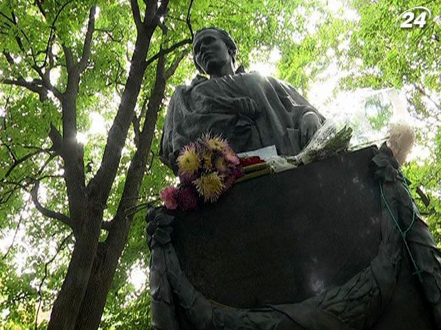 С дня смерти Леси Украинки исполняется 100 лет С дня смерти Леси Украинки исполняется 100 лет