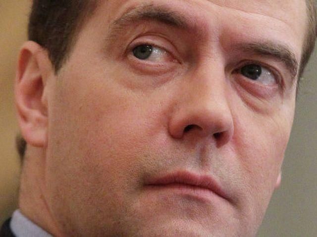 Я считаю Саакашвили военным преступником, - Медведев Я считаю Саакашвили военным преступником, - Медведев