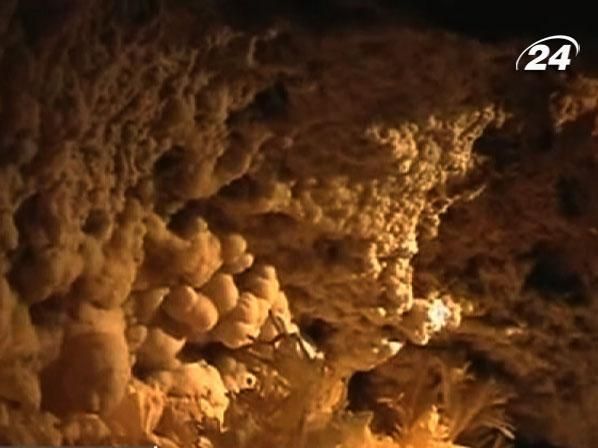 24 факти про Україну. Печера "Оптимістична" 24 факти про Україну. Печера "Оптимістична"