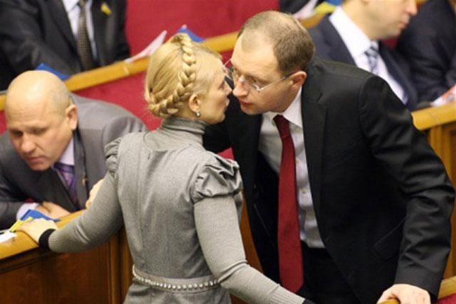 Сегодня Тимошенко может встретиться с Яценюком и еще 2 соратниками