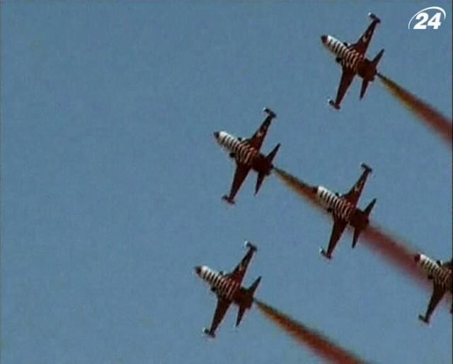 Угорщина прийняла найбільше авіашоу Центральної Європи Угорщина прийняла найбільше авіашоу Центральної Європи