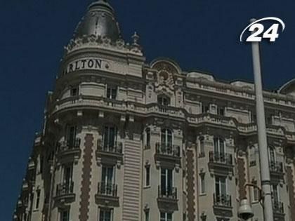 За информацию о похищенных в Каннах драгоценностях предлагают 1 млн евро За информацию о похищенных в Каннах драгоценностях предлагают 1 млн евро