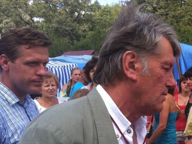 Неохайний Ющенко приїхав на фестиваль на Тернопільщині (Фото)