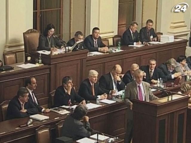 Чеському Кабміну оголошено вотум недовіри Чеському Кабміну оголошено вотум недовіри