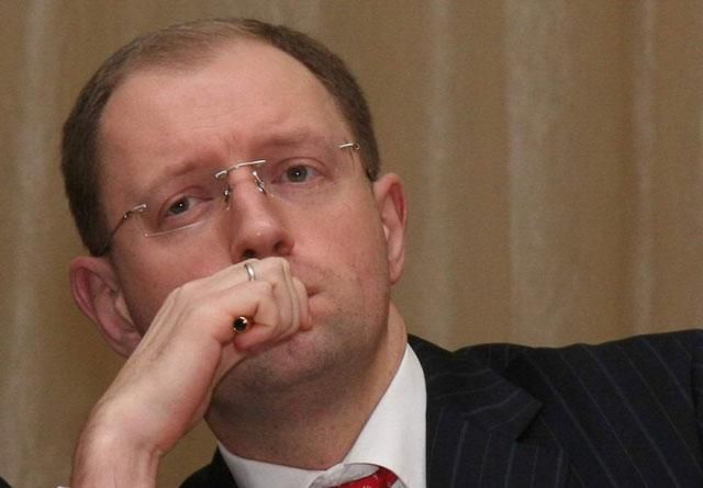 Яценюк в Раде должен опровергнуть свои слова, что Клюев организовал события 18 мая