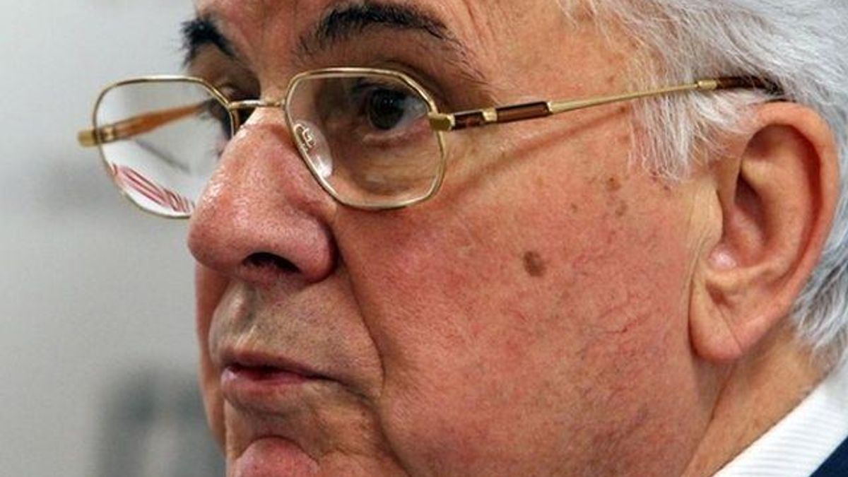 Для чего 6-7 автомобилей эскорту, я не понимаю, - Кравчук Для чего 6-7 автомобилей эскорту, я не понимаю, - Кравчук