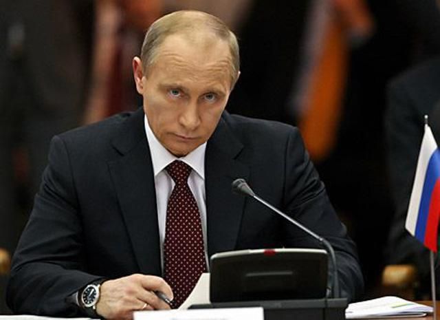 Владимир Путин демонстративно наедине прогулялся Петербургом (Видео) Владимир Путин демонстративно наедине прогулялся Петербургом (Видео)