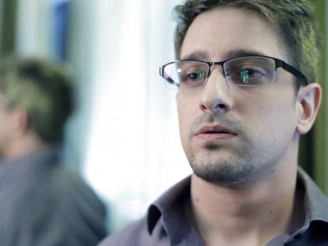 Британці збирають гроші для Сноудена Британці збирають гроші для Сноудена