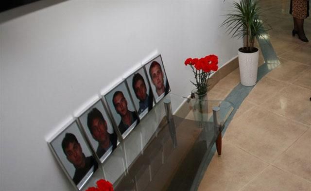 У Горлівці поховали останню жертву вибуху на "Стиролі" У Горлівці поховали останню жертву вибуху на "Стиролі"