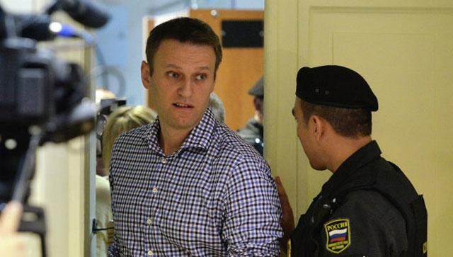 Навальному угрожают еще одним уголовным делом