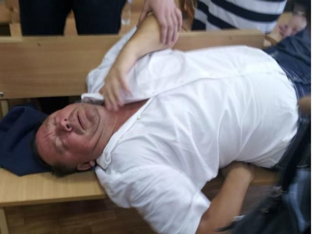 Мельник может быть в одной из больниц, - адвокат Мельник может быть в одной из больниц, - адвокат