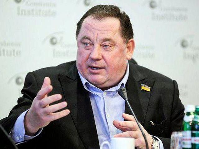 Мельник без паспорта сбежал в Беларусь, - Вести Мельник без паспорта сбежал в Беларусь, - Вести