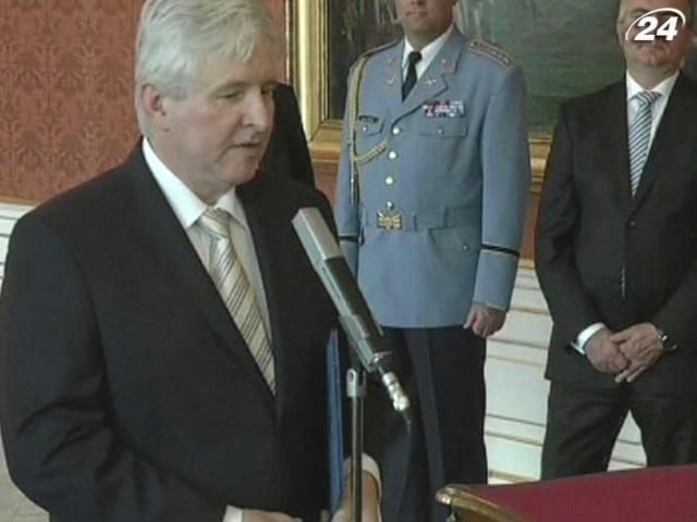 Президент Чехии принял отставку премьер-министра Иржи Руснока Президент Чехии принял отставку премьер-министра Иржи Руснока