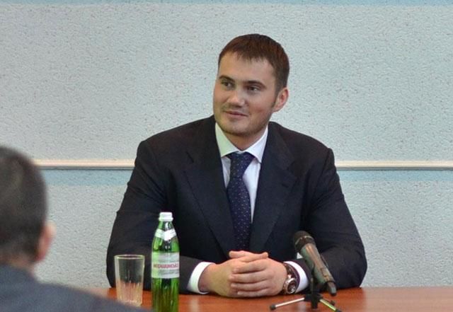 Іменем Януковича-молодшого прикривалося більше десятка шахраїв