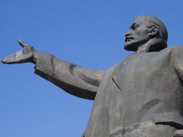 Сумський суд дозволив демонтувати Леніна