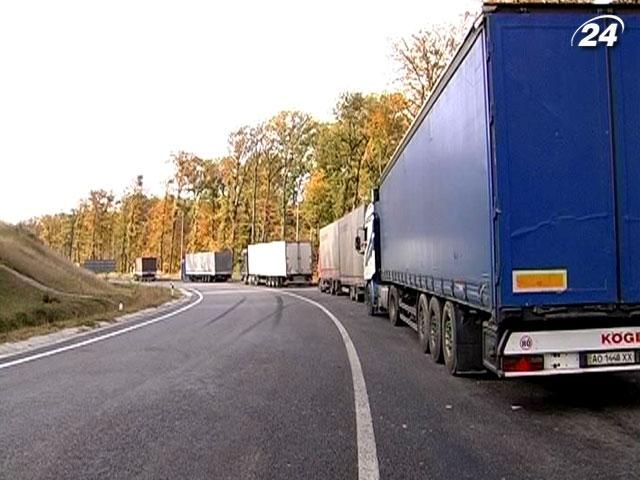 На границе на Харьковщине проблем нет, но есть на таможне, - водители На границе на Харьковщине проблем нет, но есть на таможне, - водители